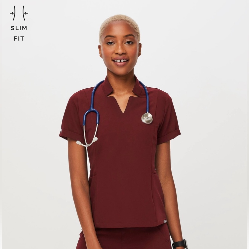 FIGS Inala Slim Scrub Top size S in Burgundy
